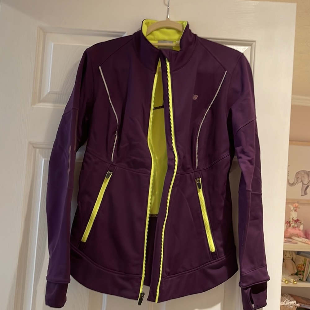 NEW BALANCE RUNNING JACKET SIZE M - Picture 6 of 8